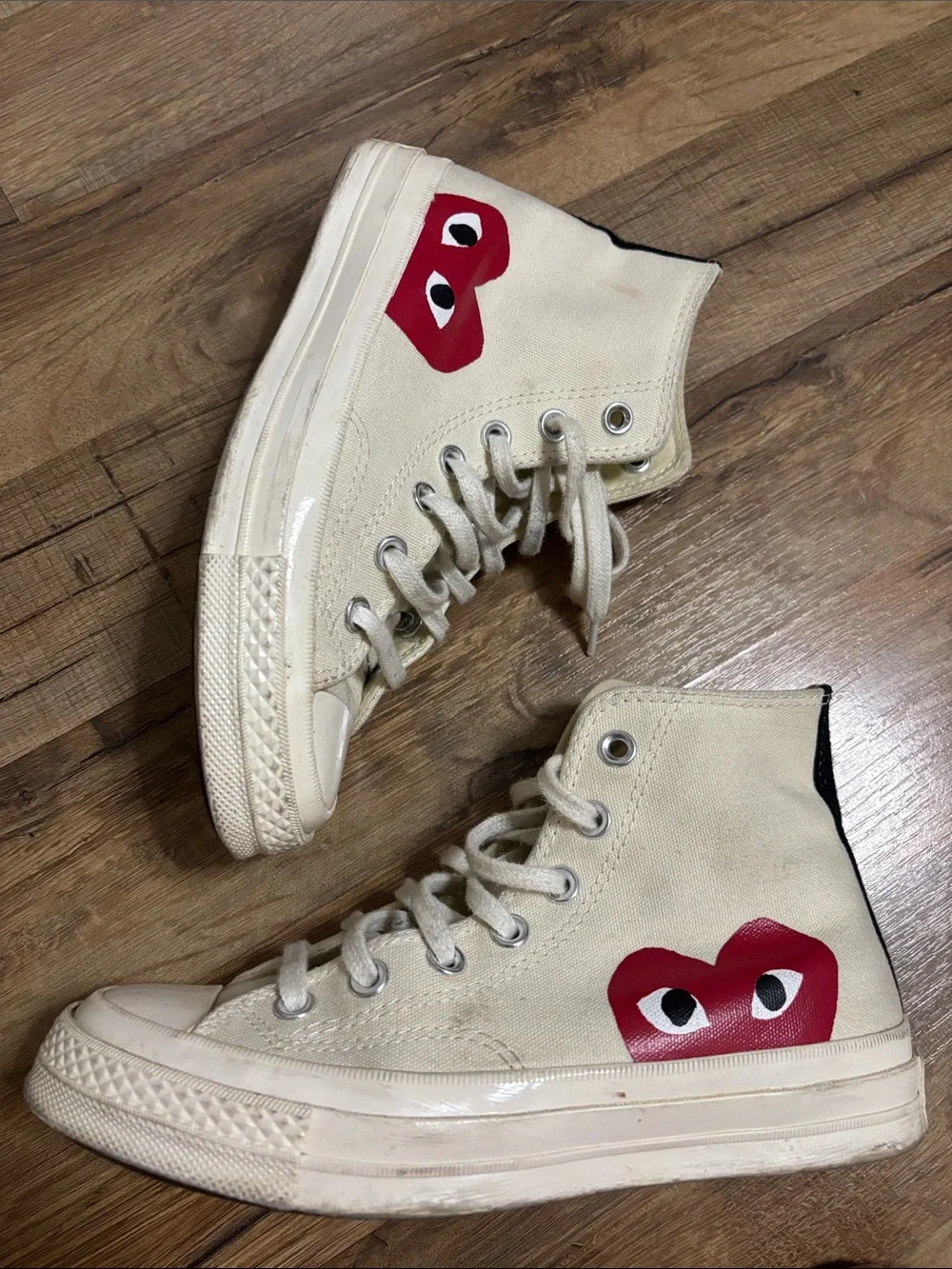 Converse Kids High-Top Sneakers in Cream with Red Heart